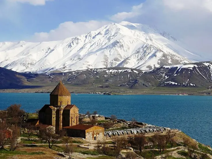 دریاچه وان